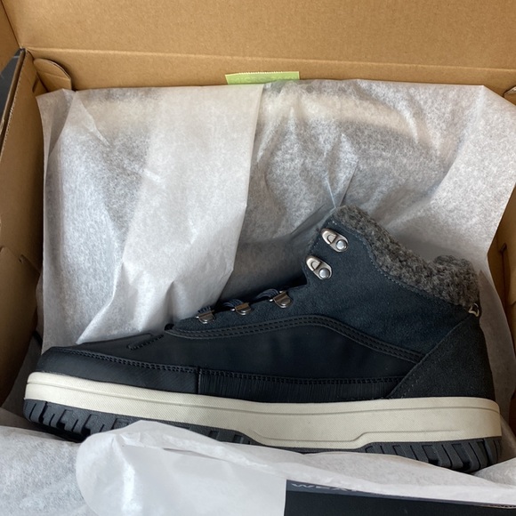 Weatherproof Landon Ankle Top Boots in Grey - Picture 8 of 11